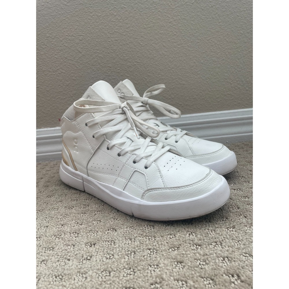 On The Roger Clubhouse Mid Top Sneakers Women US W 10 White Savannah $150